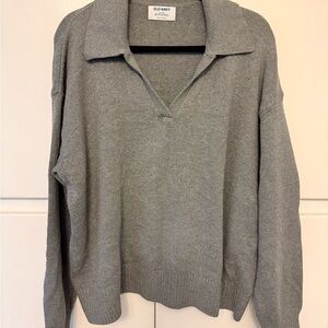 Old Navy Gray Knit Sweater